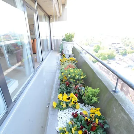 Luxury Apartment In Duesseldorf Near Trade Fair Exterior photo